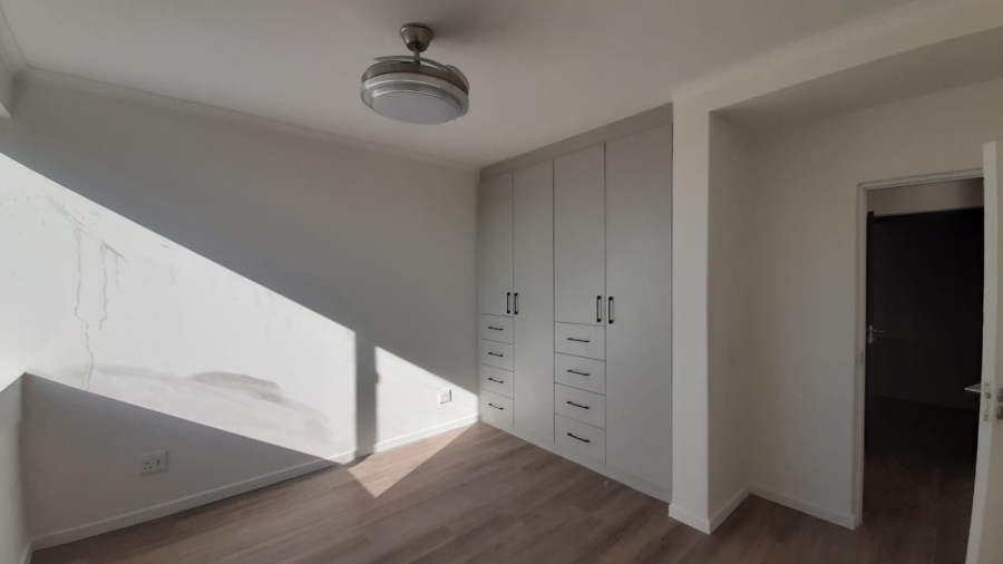 2 Bedroom Property for Sale in Claremont Western Cape